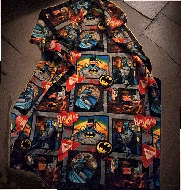 Batman Super Hero DC Comic Soft 2- Side Print Fleece Silk Lining Blanket 60"X72"