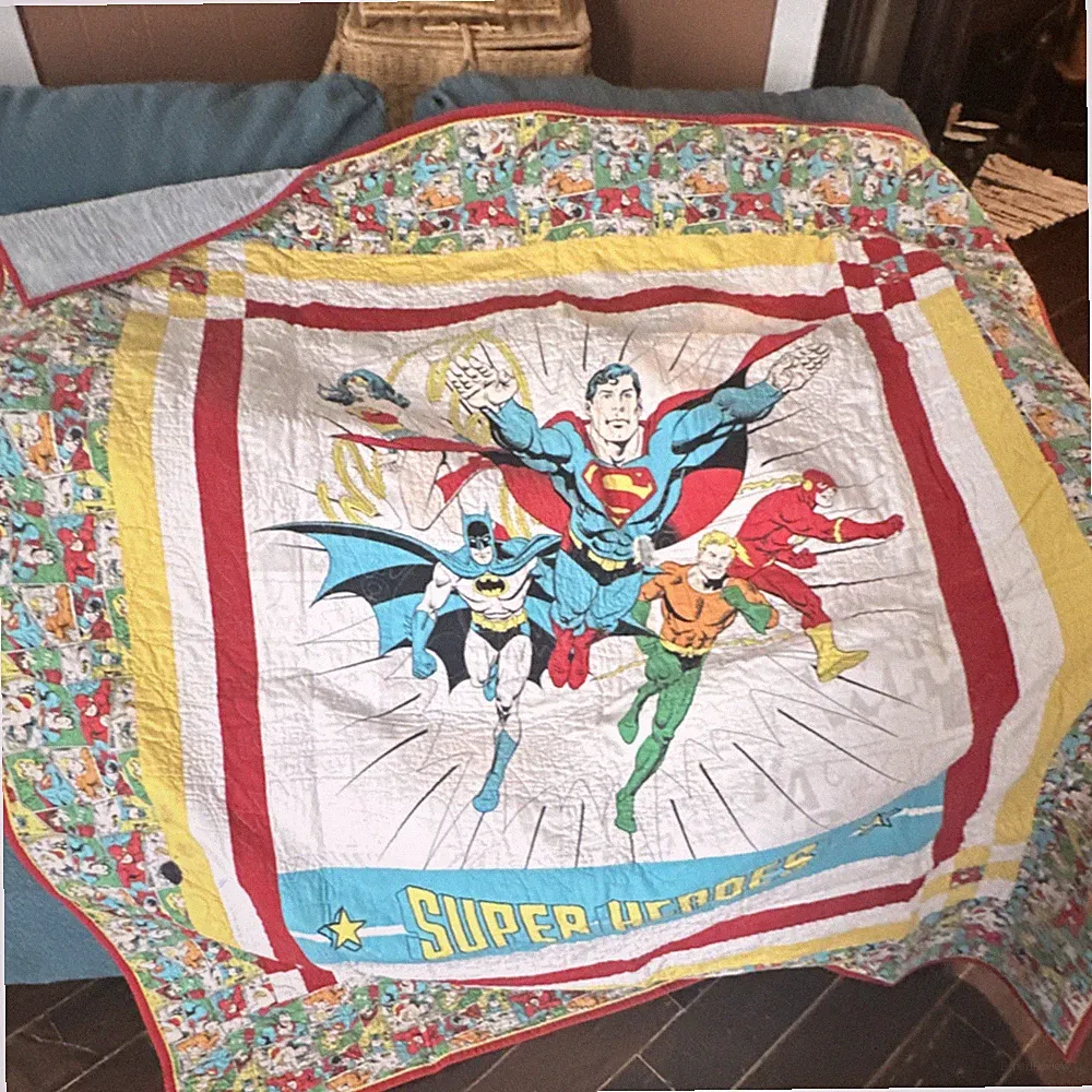 DC Comics Superheroes Quilt Multicolor Cotton Comic Book Bedding Kids Teens