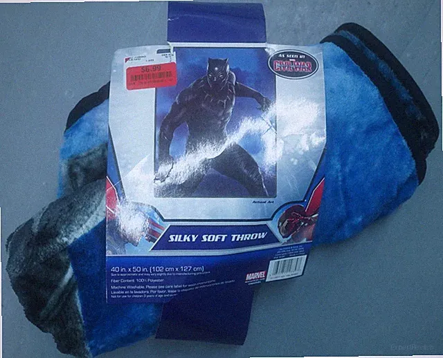MARVEL BLACK PANTHER CAPTIAN AMERICA CIVIL WAR THROW BLANKET 40 x 50 NEW