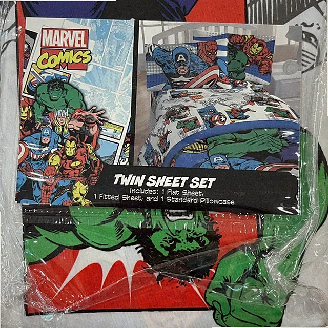 Marvel Comics Twin Sheet Set Includes Flat & Fitted Sheets & Pillowcase Hulk/Cap